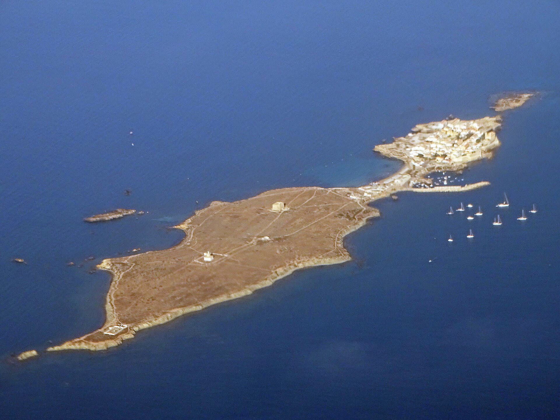 Isla de Tabarca desde el aire